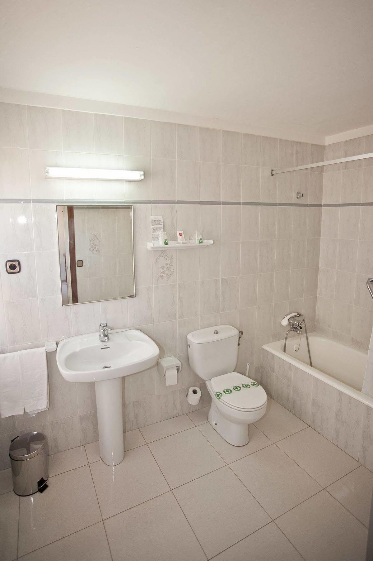 Hotel Beri Лянса Екстер'єр фото